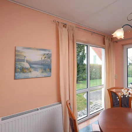 25 1, Weidenweg 5 A * Karlshagen