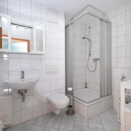 25 1, Weidenweg 5 A *