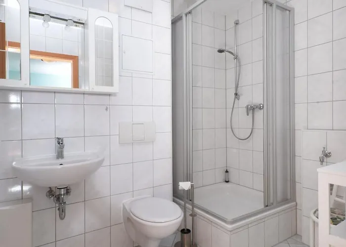 25 1, Weidenweg 5 A *